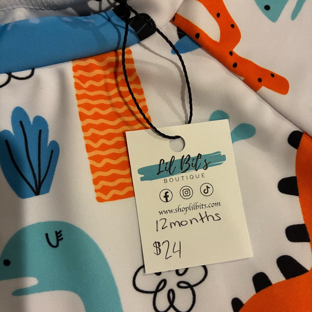 Dinosaur Print Rash Guard Set - Picture 3 of 3